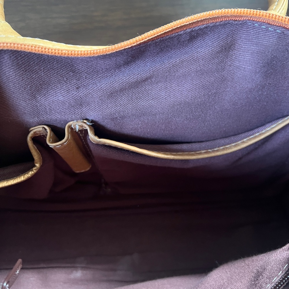 Vintage NorthStyle Leather Tote in Camel - Picture 12 of 14